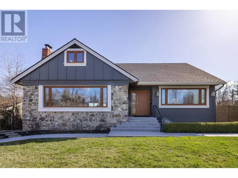 2175 Abbott Street, Kelowna, BC V1Y1C9
