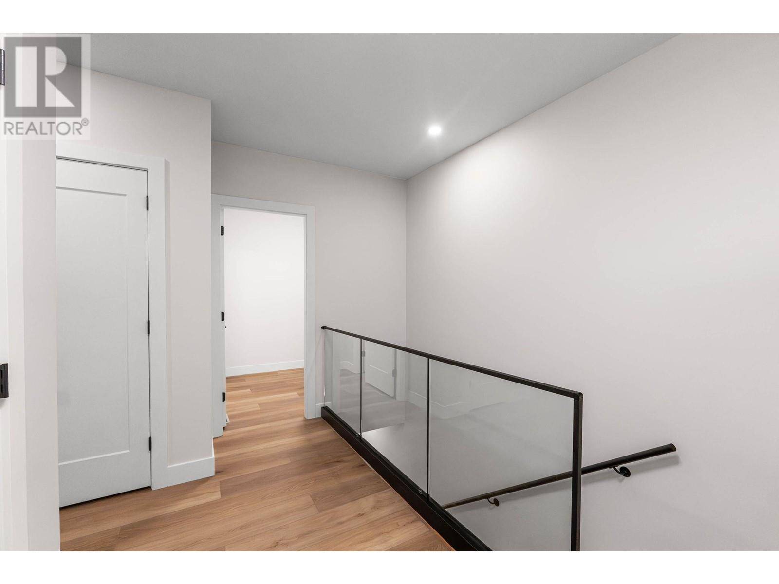 Kelowna, BC V1Z4E1,1671 Harbour View Crescent