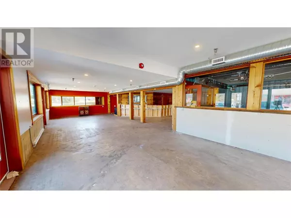 Castlegar, BC V1N2Y2,1800 8th AVE #A