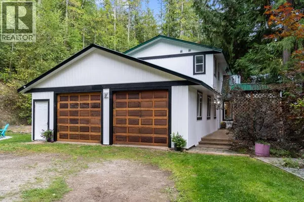 9048 Hummingbird Drive, Swansea Point, BC V0E2K2