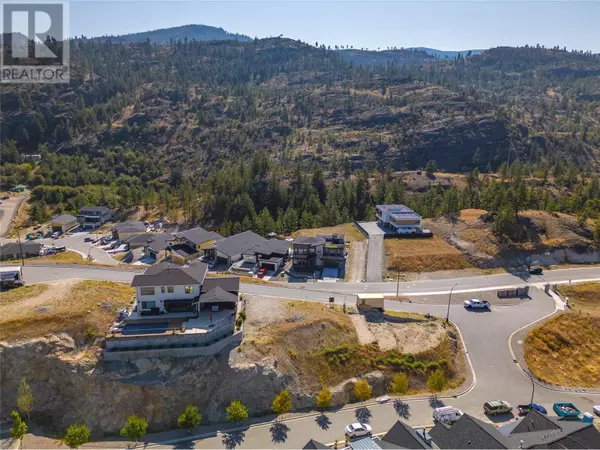 Penticton, BC V2A0J3,3331 Evergreen DR #105