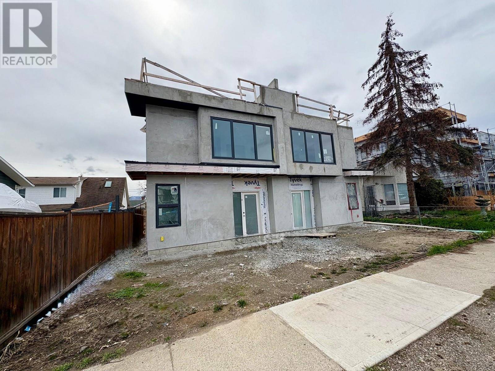 Kelowna, BC V1Y6X5,943 Fuller AVE #1-4