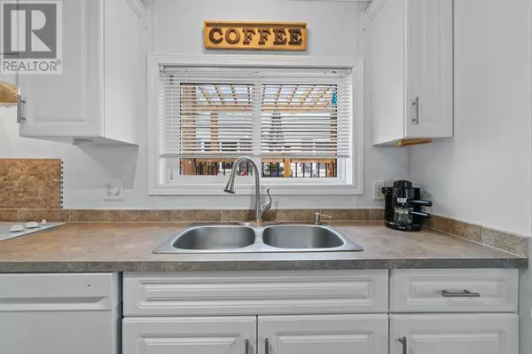 Tappen, BC V0E2X3,1885 Tappen Notch Hill RD #32