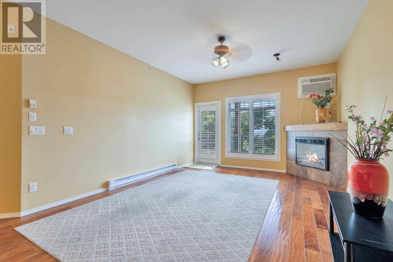 Kelowna, BC V1X3S9,250 Hollywood RD South #415
