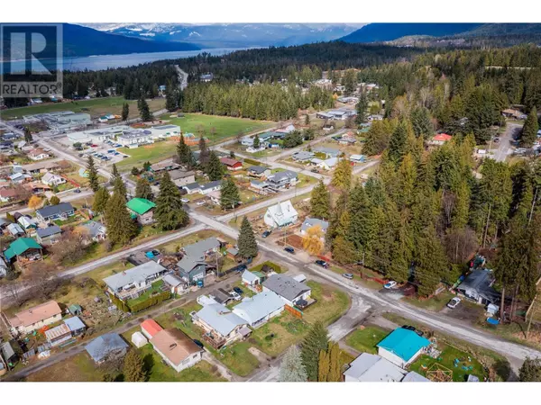 Nakusp, BC V0G1R0,314 2ND Avenue NW