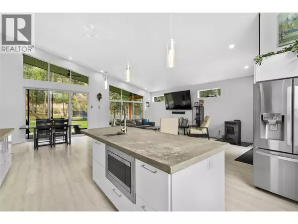 Barriere, BC V0E1E0,4472 Power Road