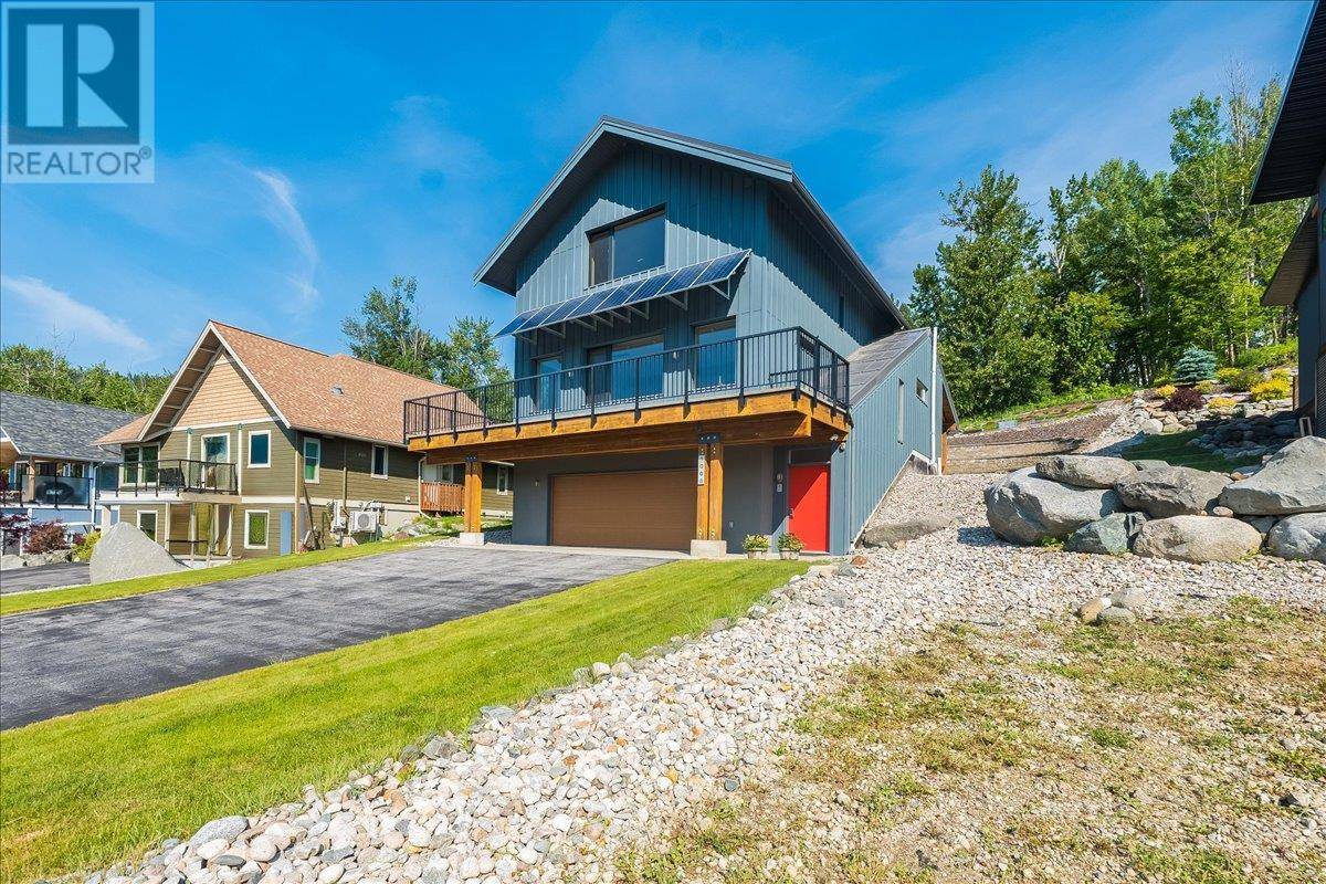 1006 Silvertip Road, Rossland, BC V0G1Y0