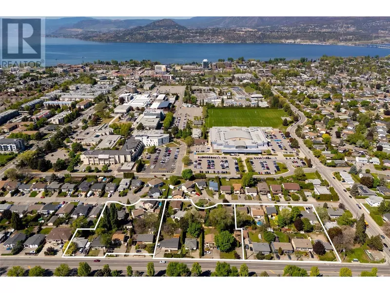 2930 GORDON Drive, Kelowna, BC V1W3R3