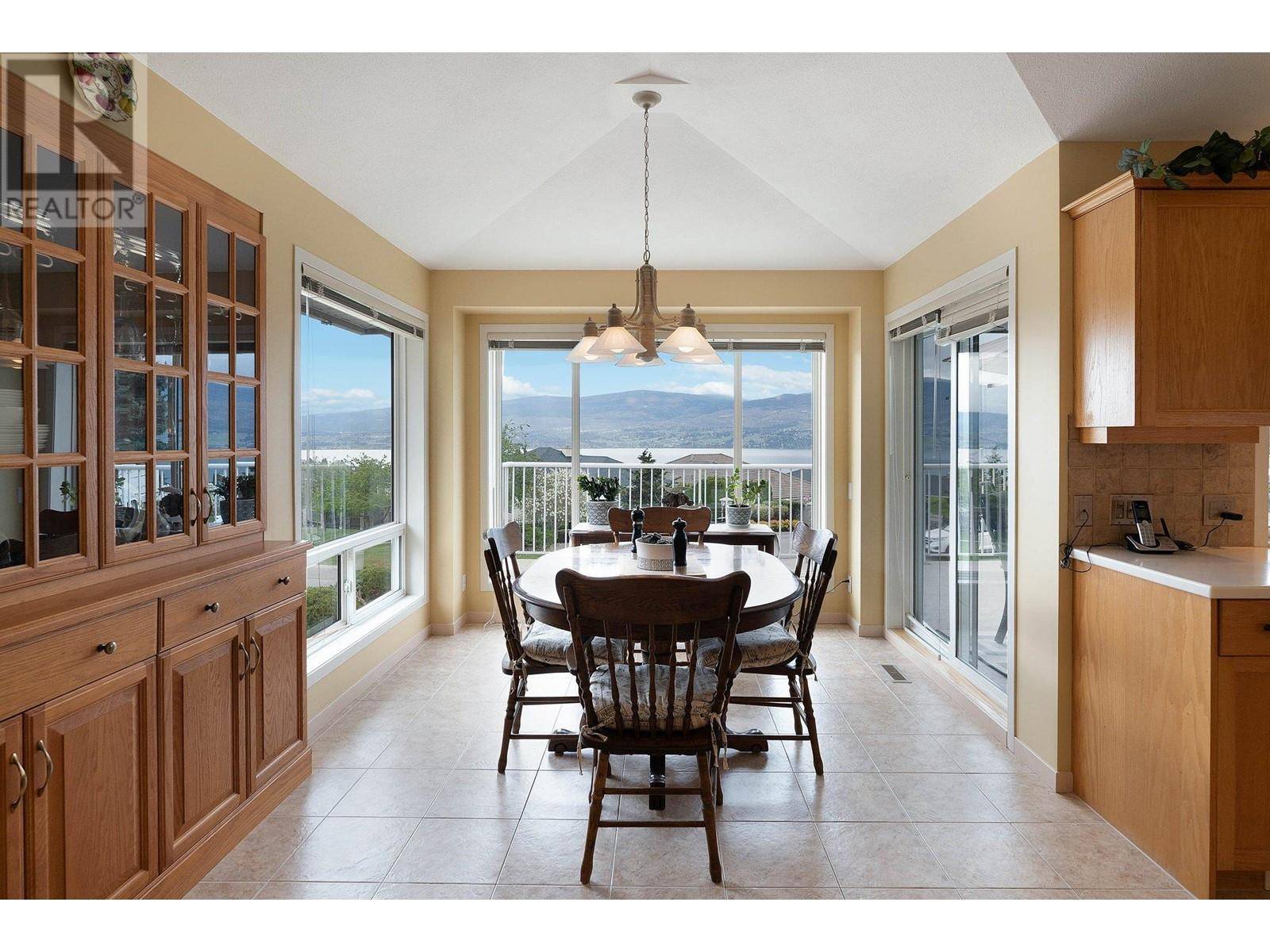 West Kelowna, BC V4T2R1,3336 Chancellor Place