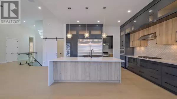 Kelowna, BC V1P0A3,937 Royal Troon Lane
