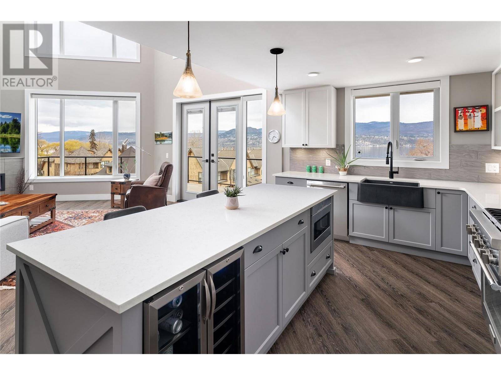 Kelowna, BC V1W3K7,529 Truswell RD #501