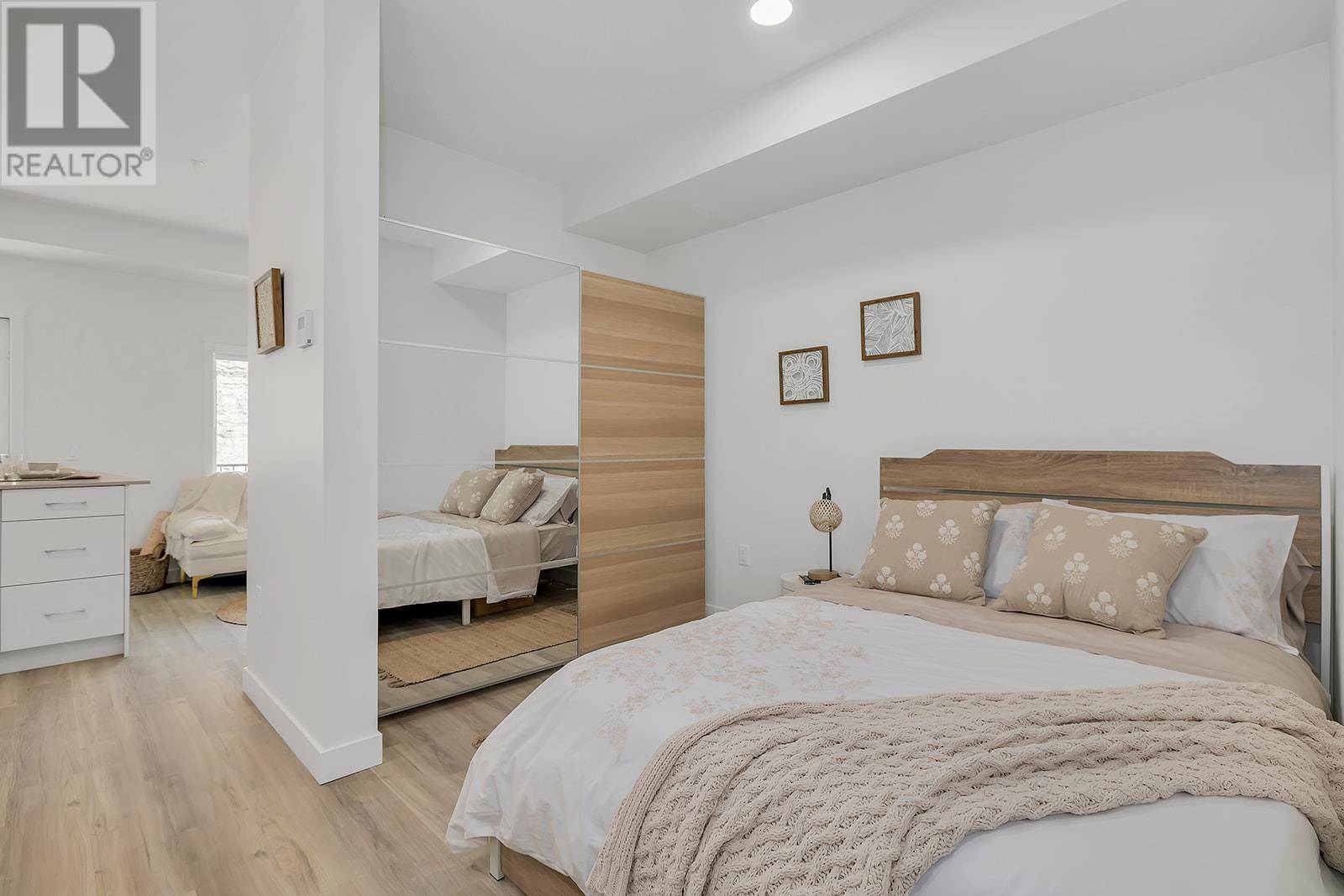 1111 Frost RD #414, Kelowna, BC V1W0G8