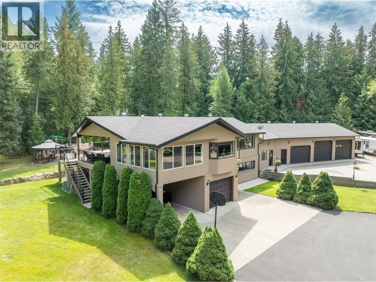 Blind Bay, BC V0E1H1,2746 Balmoral Road