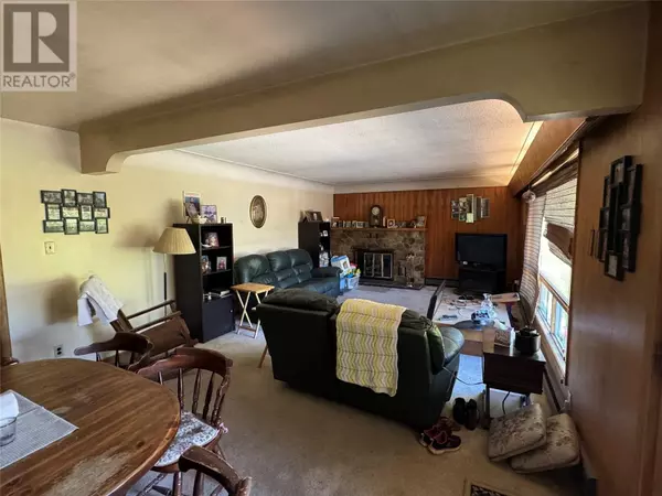 Castlegar, BC V1N2J9,604 11th Street