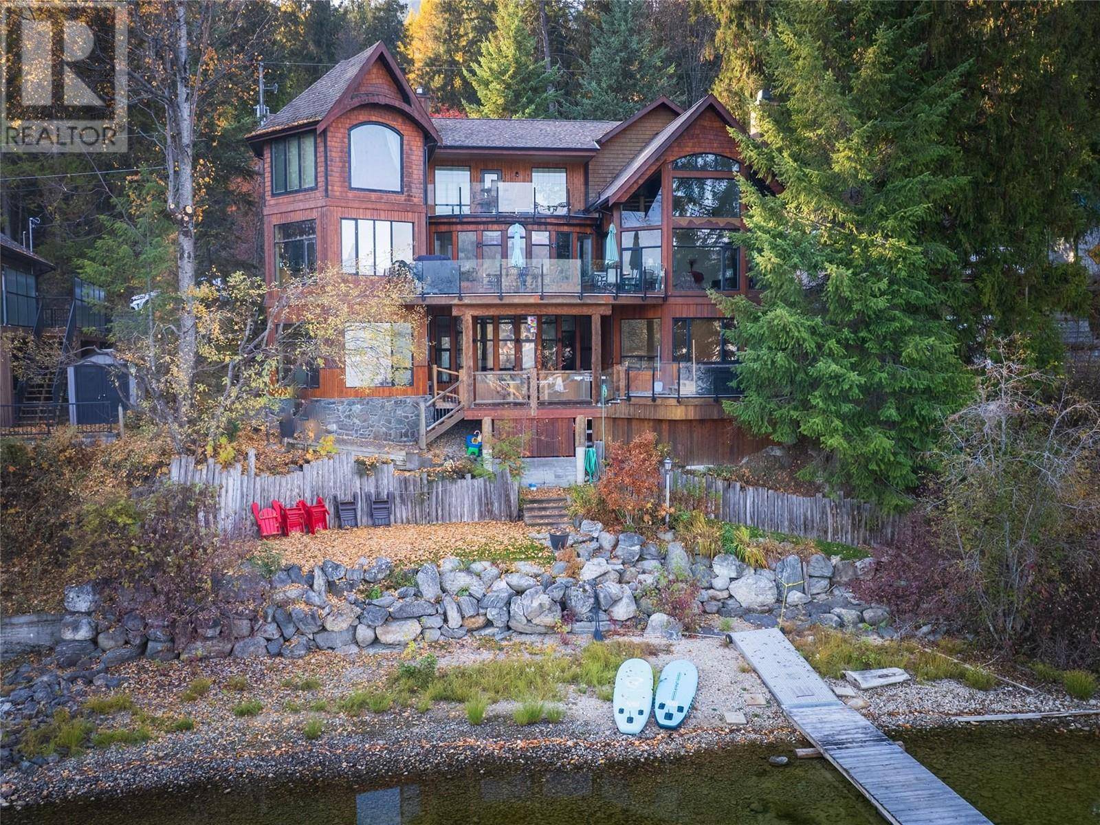 1722 WEST LAKE Drive, Christina Lake, BC V0H1E0