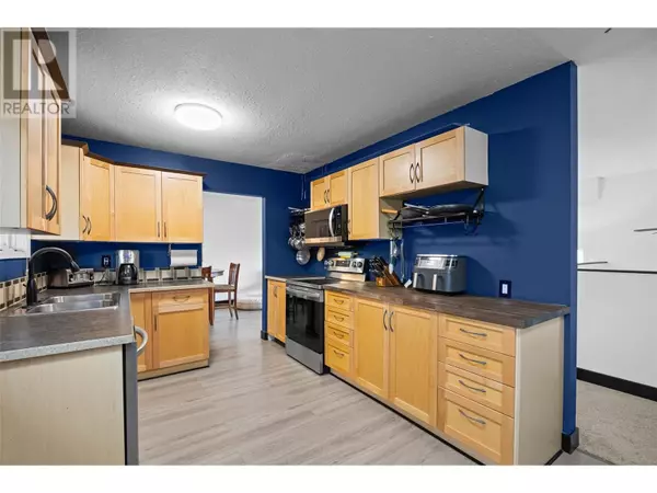 Kamloops, BC V2B6A7,542 LYNWOOD Avenue