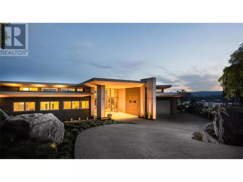 764 Rockcliffe Place, Kelowna, BC V1V2Y3
