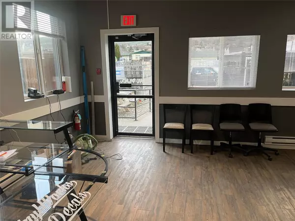 Vernon, BC V1T1P5,5101 25 AVE #Main floor