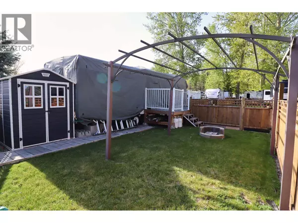 4 Heron Lane, Lee Creek, BC V0E1M4