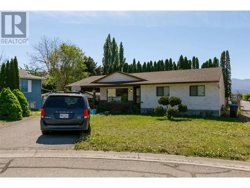 2913 Bouvette Street, Kelowna, BC V1Y3K5