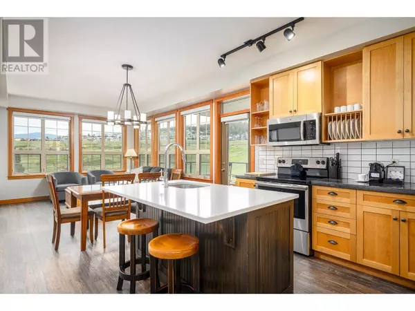 Vernon, BC V1H1Y8,101 Village Centre CT #332