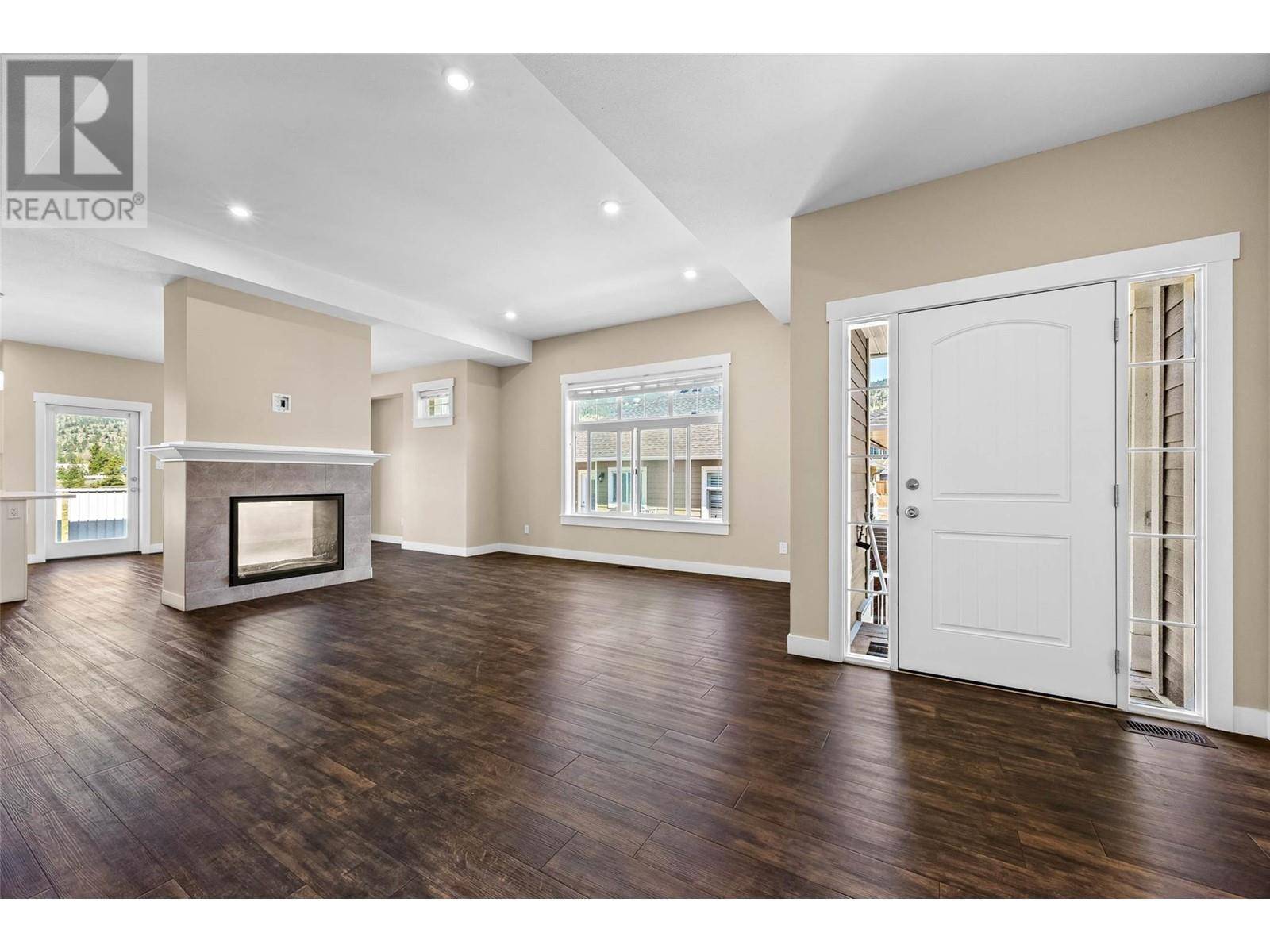 Merritt, BC V1K1B8,2514 SPRINGBANK AVE #103