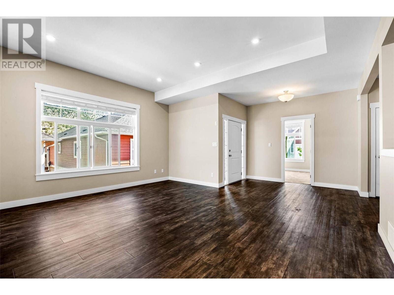 Merritt, BC V1K1B8,2514 SPRINGBANK AVE #103
