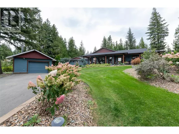 3045 Lindberg Road, Sorrento, BC V0E2W1