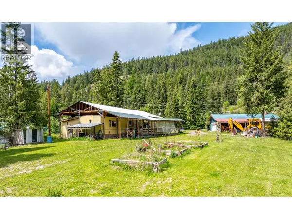 4717 GOAT RIVER NORTH Road, Arrow Creek, BC V0B1G9