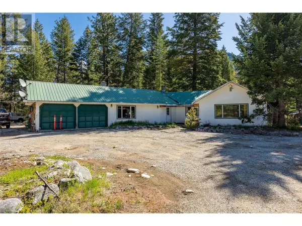 6580 33 Highway, Beaverdell, BC V0H1A0