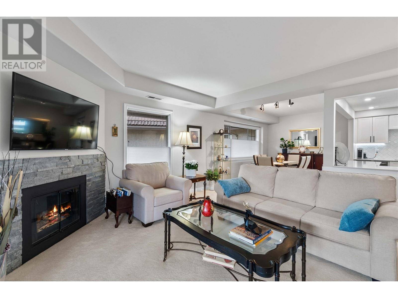 Kelowna, BC V1W3Y1,3335 Richter ST #213