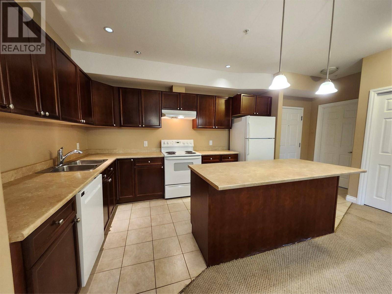 Oliver, BC V0H1T8,921 Spillway RD #106C