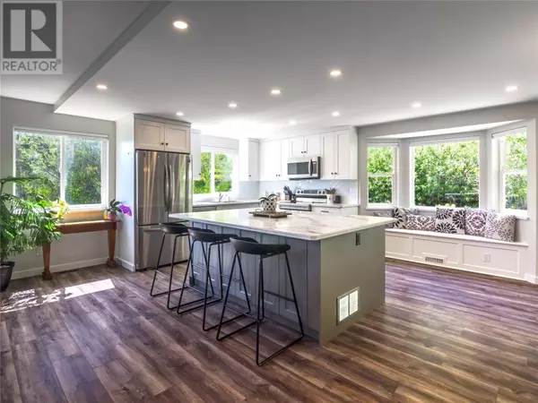 Kaleden, BC V0H1K0,107 Uplands Drive