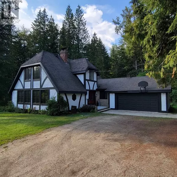 3025 Camozzi Road, Revelstoke, BC V0E2S3