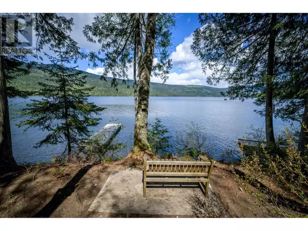 5319 EAST BARRIERE LAKE FS Road, Barriere, BC V0E1E0