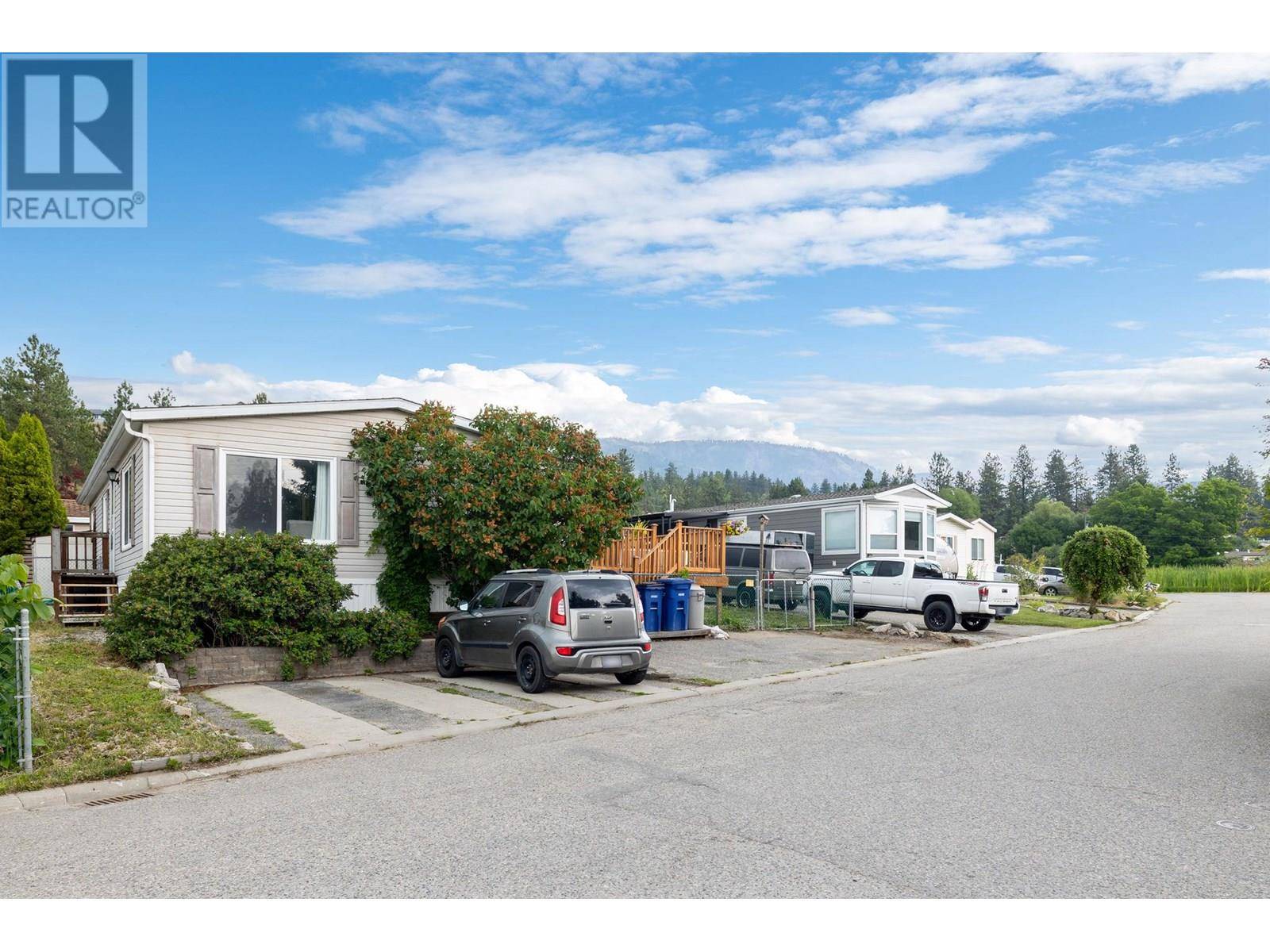 West Kelowna, BC V4T2N2,3270 Shannon Lake RD #23