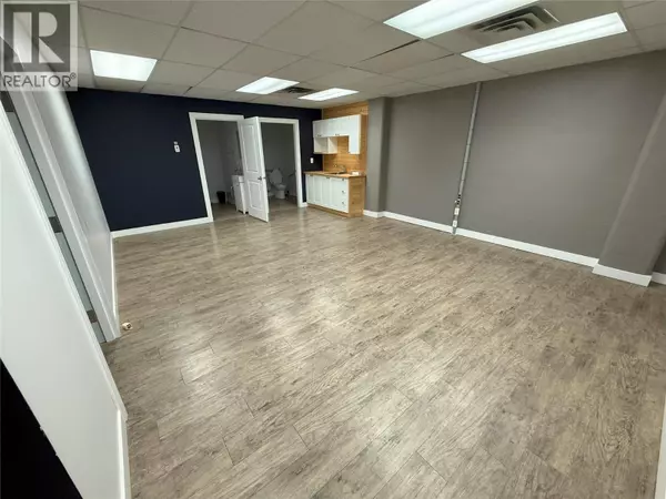 Vernon, BC V1T5G4,2601 6 HWY #8B