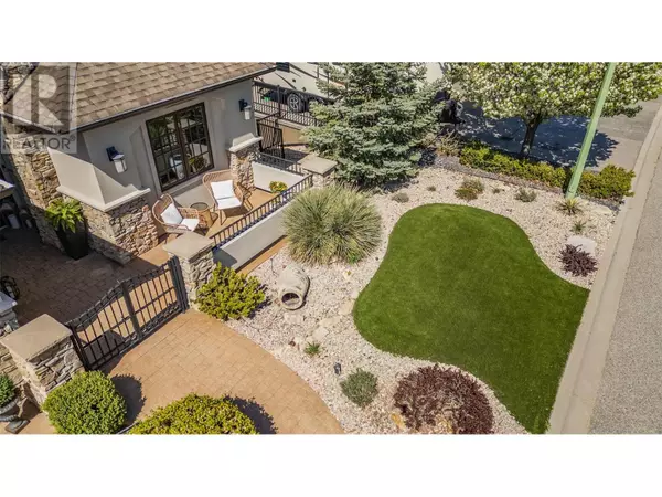 Kelowna, BC V1W5B2,716 Kuipers Crescent