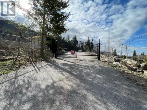 Mara, BC V0E2K0,8253 97A HWY #15