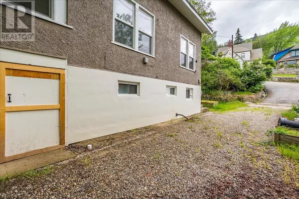 Trail, BC V1R4C9,1667 CEDAR Avenue