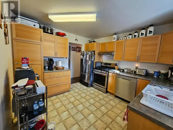 Tumbler Ridge, BC V0C2W0,148 BIRCH Avenue