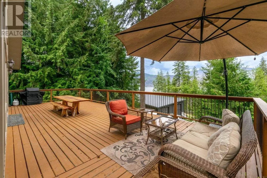 Blind Bay, BC V0E1H1,2611 Duncan Road
