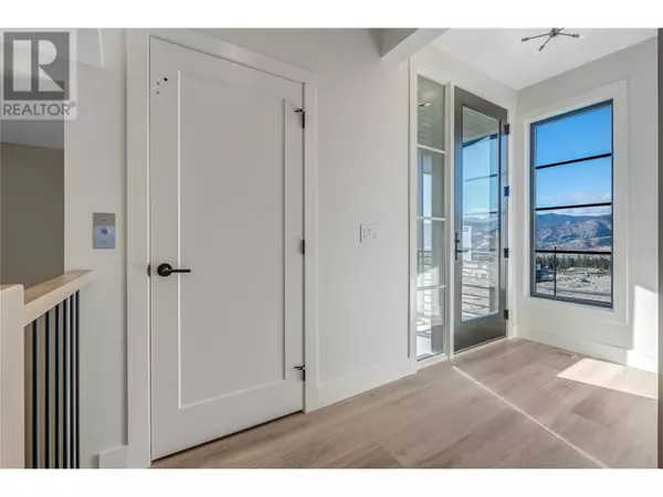 Penticton, BC V2A0C9,1100 Antler DR #102