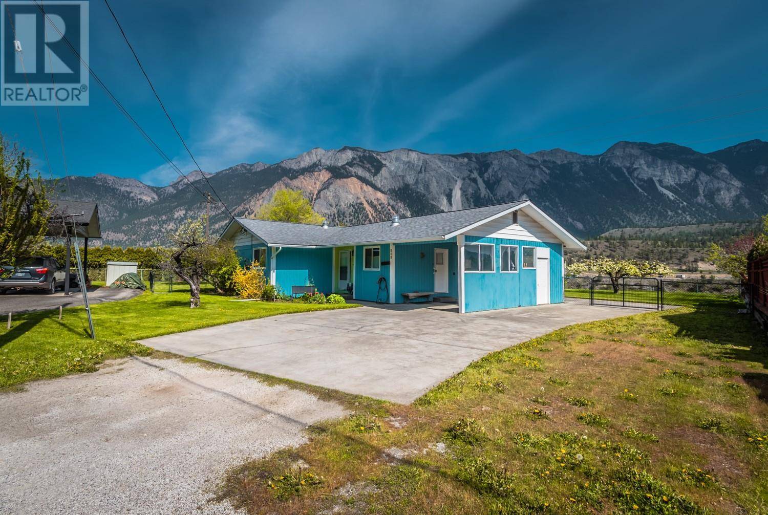 Lillooet, BC V0K1V0,808 Orchard Drive
