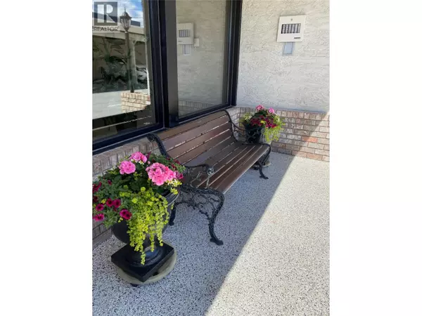 Penticton, BC V2A3T2,272 Green AVE West #208