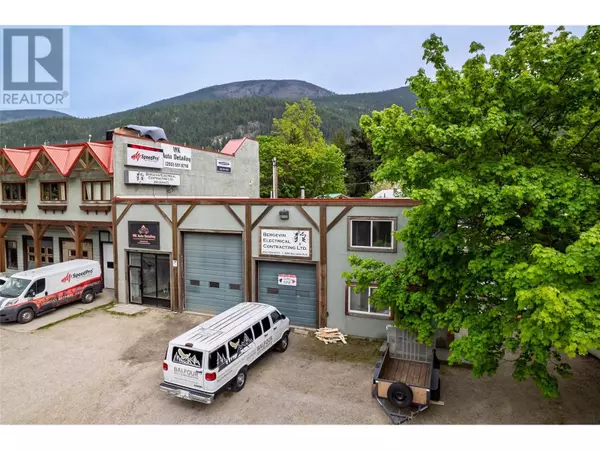 Nelson, BC V1L2N9,920 Nelson Avenue