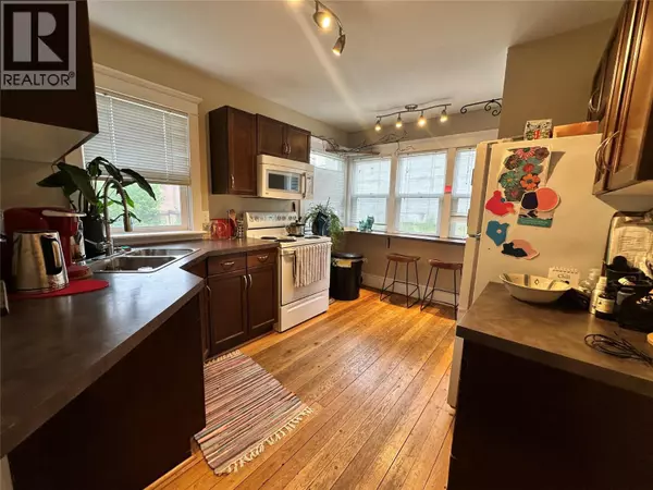 Castlegar, BC V1N1J2,214 11th Avenue