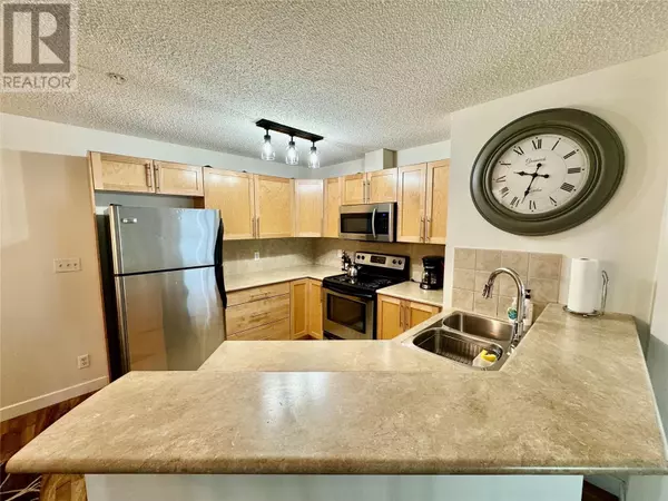 Invermere, BC V0A1K4,205 THIRD AVE #3202