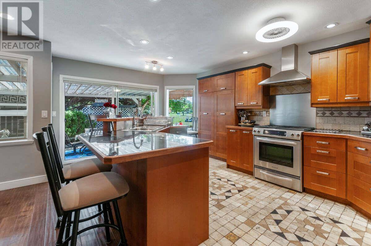 Penticton, BC V2A8G5,801 Comox ST #127