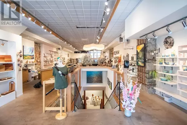 Nelson, BC V1L4H6,378 BAKER Street
